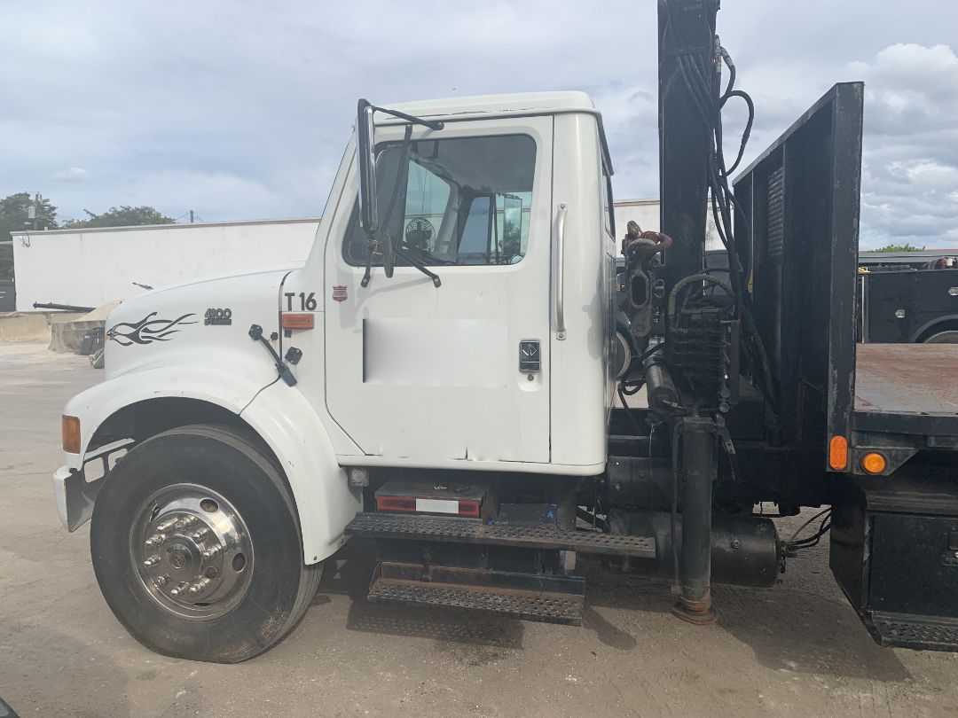 2001 INTERNATIONAL 466DT - Image 12